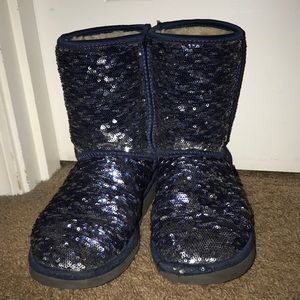 Blue and silver size 7 uggs